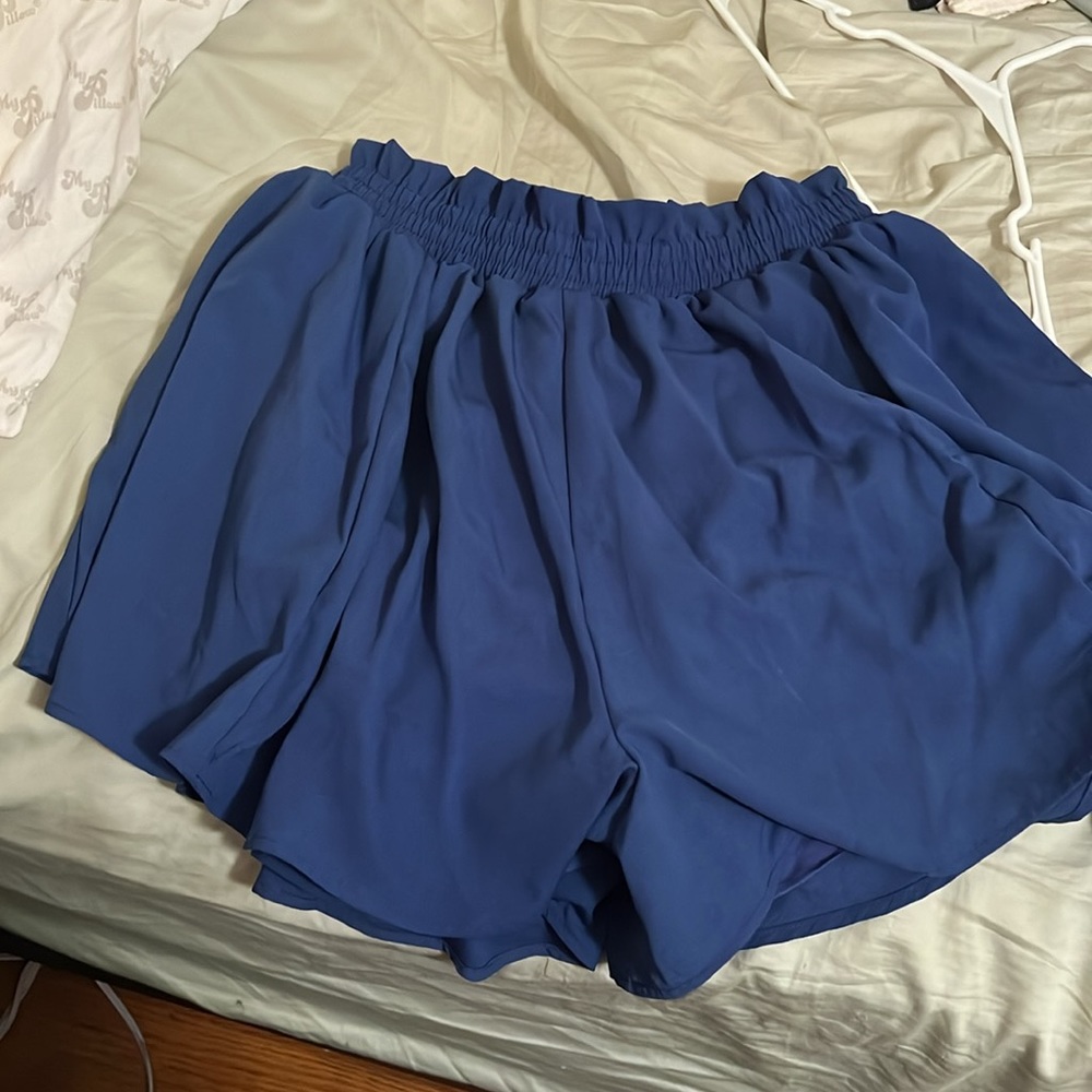 SHORTS - Picture 2 of 2